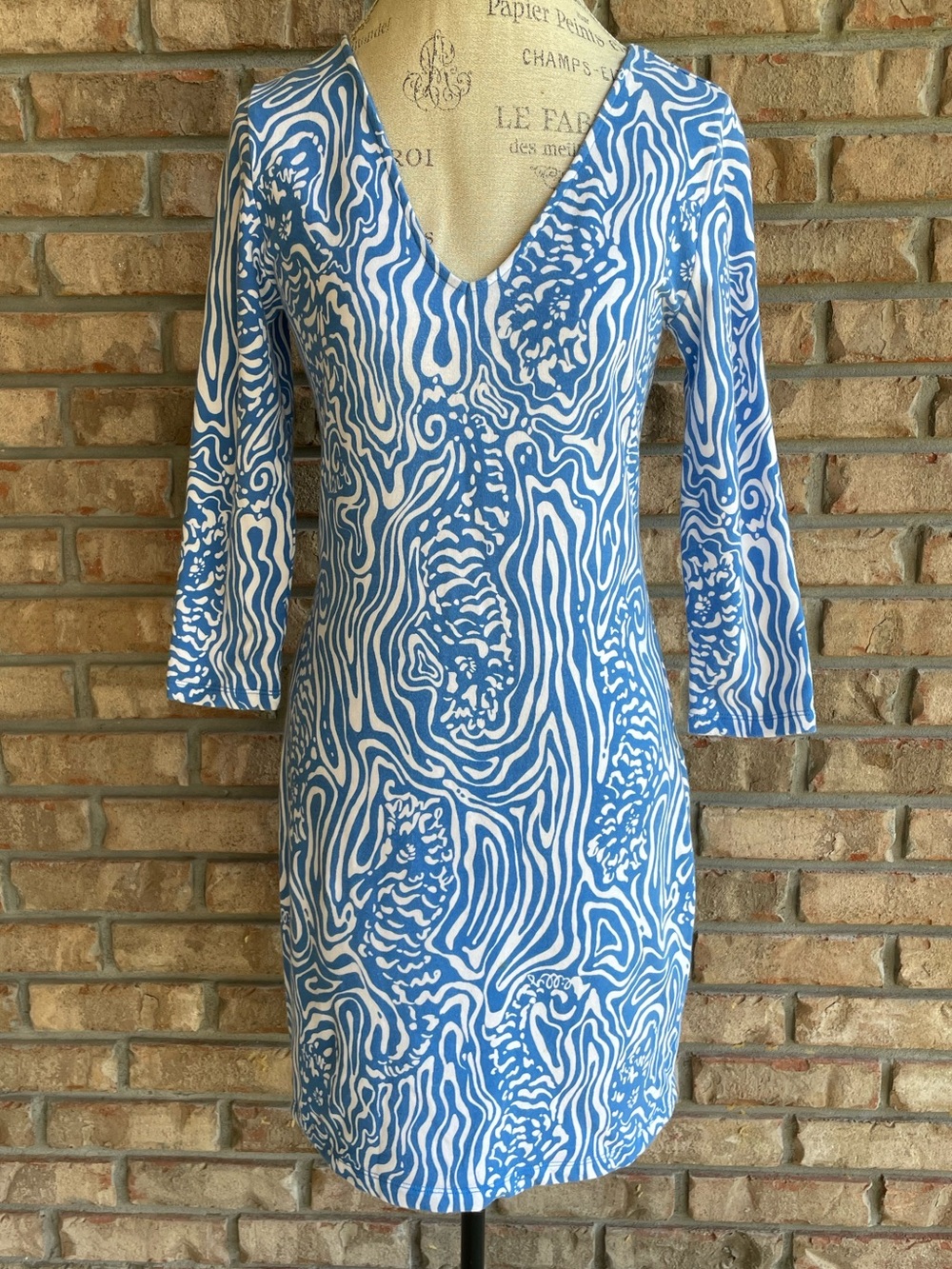 Lilly Pulitzer Clarke Blue & White Zebra Inspired V-Neck Dress.
